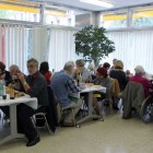 anziani a pranzo